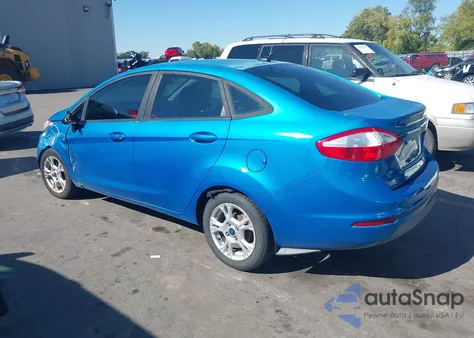 2015 Ford Fiesta Se z USA, uszkodzony, nr VIN 3FADP4BJ8FM161976